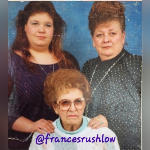 HANDMADE & VINTAGE SHARE SHOW - Picture 5 of 7